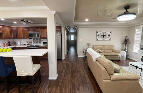 La Porte House | A Cheerful-Cozy House near beach and fishing!