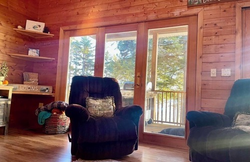 Beddington Cabin | A classic Maine cabin for a taste of camp living in any season!