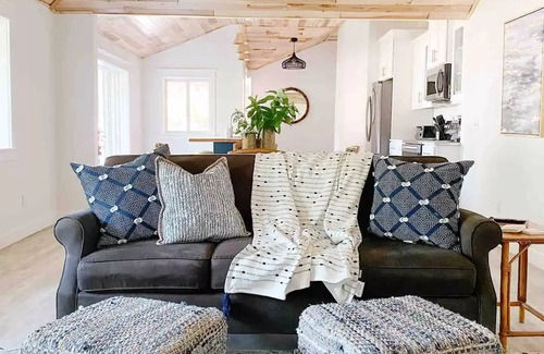 Caseville Township House | A Clean & Cozy Beach Access Home Caseville, Sand Point!