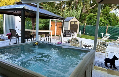 Fellowship House | A Clothing Optional Tent Site Oasis WEC 5 Mile Away T