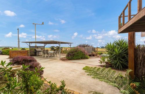 Coronet Bay House | A Coastal Haven