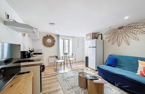 Aulnat Apartment | A comfortable stay in a cosy apartment - Aulnat 1
