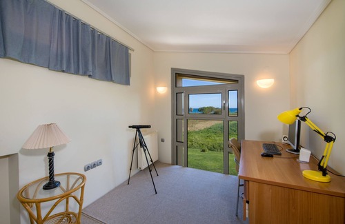 Maleme Villa | A comfortable,sunny villa in nature,listening to the sound of the sea!