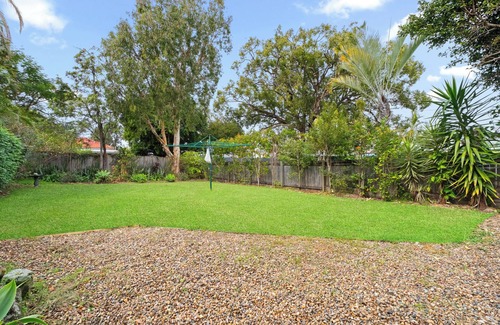 East Brisbane House | A Comfy Family QLDr ~ 3Bed/2Bath/1Car ~ House