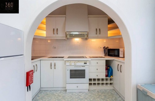 Il-Balluta Apartment | A comfy Seafront 1BR APT, in Tower Road in Sliema