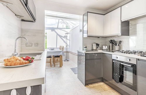 Keswick Cottage | A completely refurbished holiday home situated in a quiet residential area.