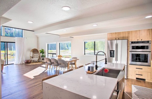 Twin Lakes House | A Contemporary Dream: Lakefront Rathdrum Oasis!