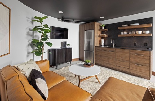 Billings House | A converted grain bin with a Montana feel with modern design and comforts.