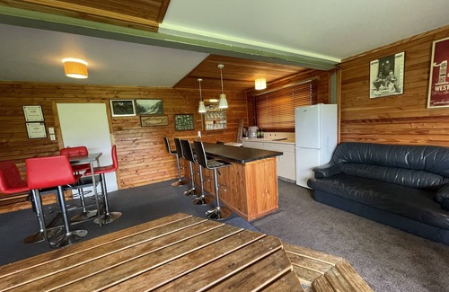 Te Kaha House | A Corner Spacious Holiday House