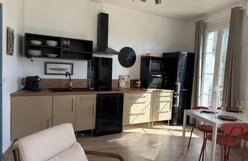Aubenas Apartment | A cosy and charming nest close to the center. Terrace with panoramic view