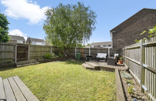 Larkfield House | A cosy apartment in the middle of Kent. Easy reach by Train/railway line