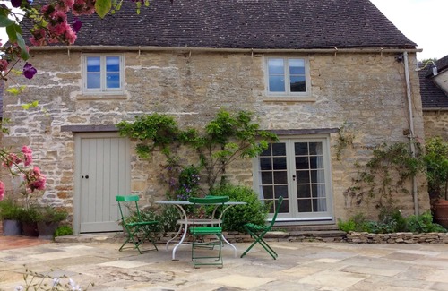 Witney Cottage | A cosy Cotswold cottage near Blenheim Palace, Oxford,