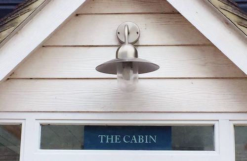 West Mersea Cottage | A cosy cottage by the sea with sea food and dog walks on the doorstep.