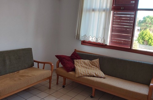 Ozdere Apartment | A Cosy Family Flat JUST by the Eagen Sea