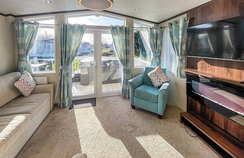 Langham House | A cosy holiday home with one master double and one single room.