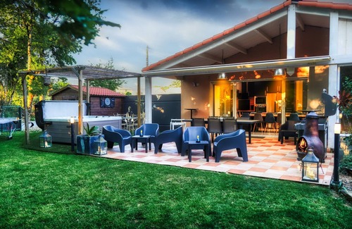Saint-Paul-en-Pareds House | A COSY HOME FOR MEMORIES