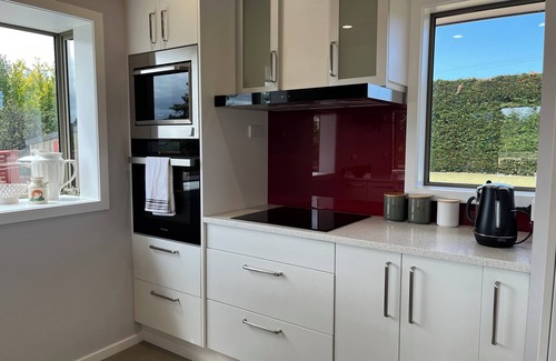 Havelock North House | A cosy oasis on the Edge of the Havelock North Village.