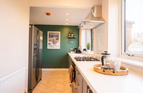 Cheadle House | A cosy place to stay near Manchester Airport