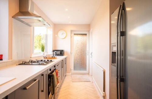 Cheadle House | A cosy place to stay near Manchester Airport