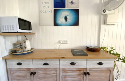 Exmouth Apartment | A cosy private studio situated in the heart of Exmouth.