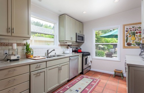 Tamalpais-Homestead Valley House | A country retreat near San Francisco