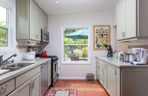 Tamalpais-Homestead Valley House | A country retreat near San Francisco