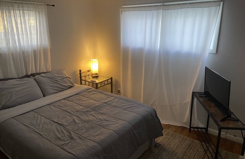 Abilene House | A cozy and charming 3 bedroom, 1 bath home, right in the heart of Abilene.