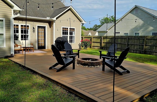 Hampstead House | A cozy and charming home located near gorgeous beaches and a bustling downtown.