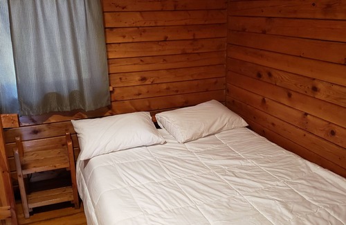 White Cabin | A cozy Cabin in the Laurel Highlands