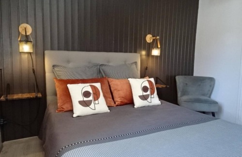 Venterol Bed & Breakfast | A cozy cocoon for a sunny stay with seasonal pool access