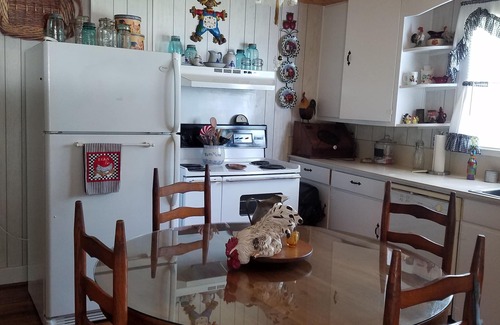Thompson's Station House | A cozy cottage located 4 miles from Leiper's Fork in Williamson County TN