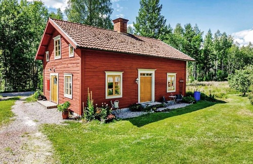 Sala House | A cozy cottage in the nature of Sweden awaits you.