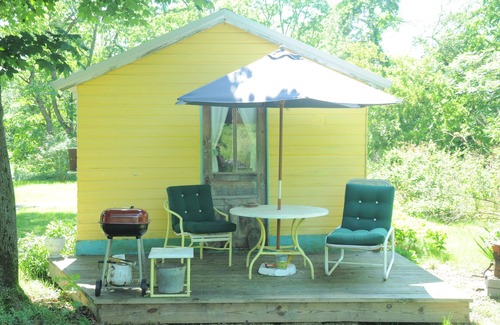 Hector Cottage | A cozy country "Doll House," with everything to meet your needs.
