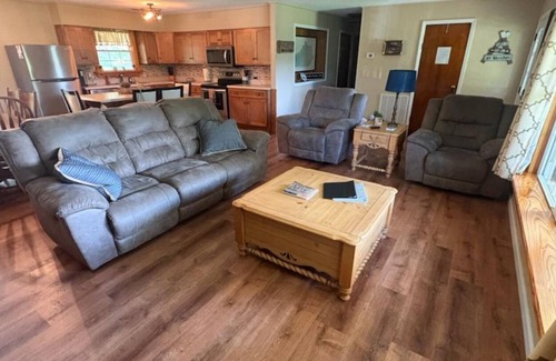 Mammoth Cave House | A cozy country home near Nolin Lake, Blue Holler ATV Park and Mammoth Cave