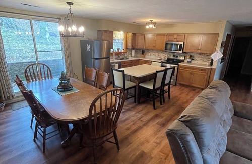 Mammoth Cave House | A cozy country home near Nolin Lake, Blue Holler ATV Park and Mammoth Cave