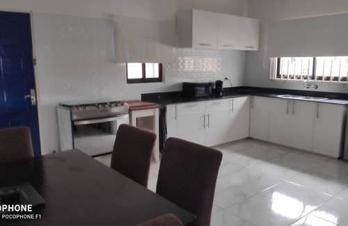Paramaribo House | A cozy, detached vacation home in Care and Hope/Hermitage.