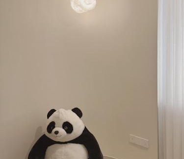 Guangzhou Central Business District Apartment | A cozy homestay for families near the East Station