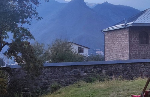 Stepantsminda House | A cozy house with veranda and big yard, with the best view on Kazbegi mountain.