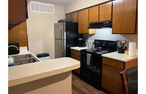 Woodforest Apartment | A cozy place to stay at East End Extended Stay