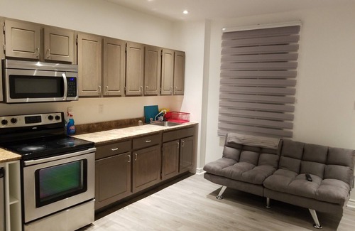 Longueuil Apartment | A Cute & Cosy Apartment near Old Port Montreal/South Shore