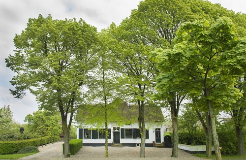 Tuil House | A DELICIOUS 4 person Cottage in the middle of De Betuwe