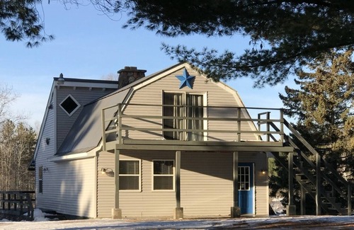 Cheboygan County House | A dream location for winter lovers