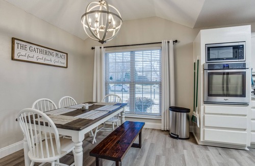 Lewisville House | A&E Entertainment Getaway near DFW Airport