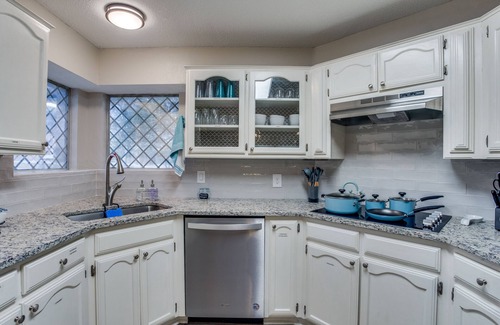 Lewisville House | A&E Entertainment Getaway near DFW Airport