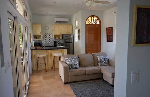 Boca Chica House | A entire beach house in front of the Pacific for nature-loving families!
