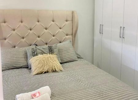 Luque Apartment | A estrenar! Apartamento con pileta zona aeropuerto WIFI 200MG