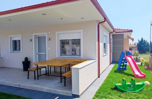 Kalyves Polygyrou House | A & F Apartments - Ari's house