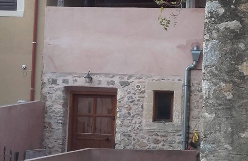 Listaros Cottage | A Family Friendly Property for Nature & History Lovers.
