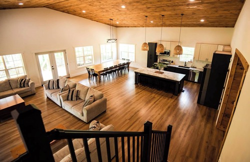 Creola House | A family oasis located in the heart of Hocking Hills.