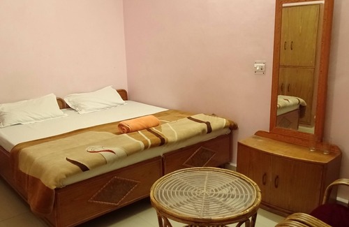 Uttarkashi House | A family &tourist accomodation